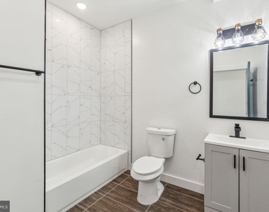 415 W York Street - Photo Thumbnail 13