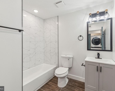415 W York Street - Photo Thumbnail 8