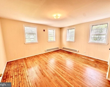 30 W Penn Street - Photo Thumbnail 7