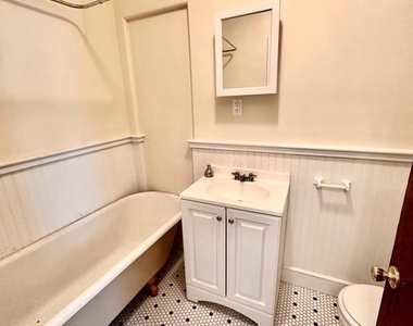 30 W Penn Street - Photo Thumbnail 5
