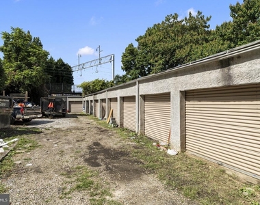 3412 N 19th Street - Photo Thumbnail 2
