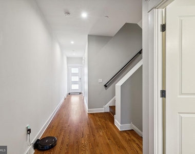 325 Wright Street - Photo Thumbnail 6
