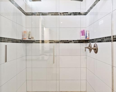 325 Wright Street - Photo Thumbnail 12