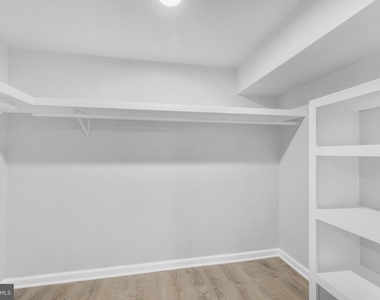 69 E Slocum Street - Photo Thumbnail 6