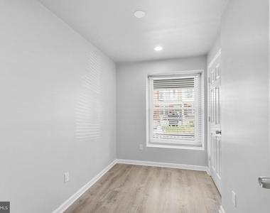 69 E Slocum Street - Photo Thumbnail 8