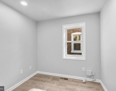 69 E Slocum Street - Photo Thumbnail 13