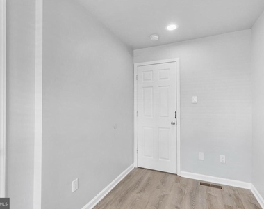 69 E Slocum Street - Photo Thumbnail 9