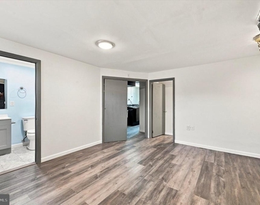 1834 S 28th Street - Photo Thumbnail 18