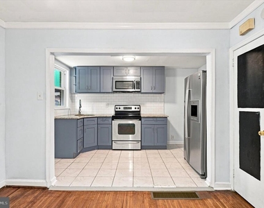 1834 S 28th Street - Photo Thumbnail 1