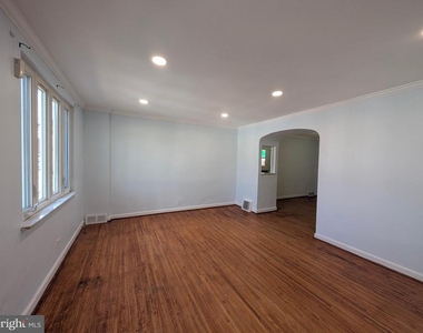 1834 S 28th Street - Photo Thumbnail 8