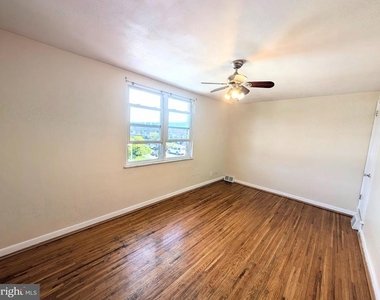 1834 S 28th Street - Photo Thumbnail 12