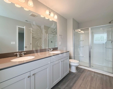 111 Lennei Lane - Photo Thumbnail 27