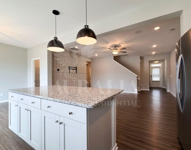 111 Lennei Lane - Photo Thumbnail 1