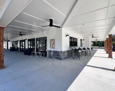 111 Lennei Lane - Photo Thumbnail 36