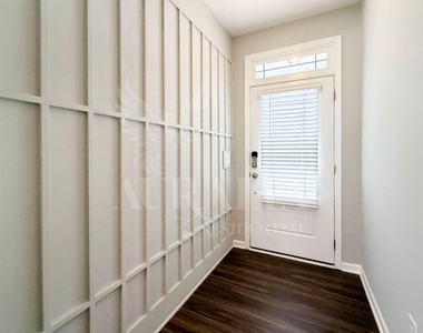 111 Lennei Lane - Photo Thumbnail 2