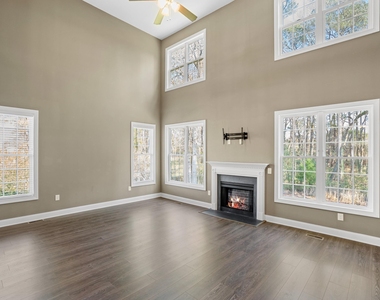 4781 Swordfish Drive - Photo Thumbnail 8