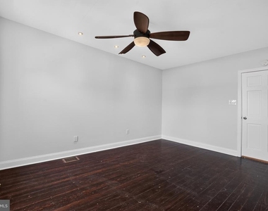 2623 Emerald Street - Photo Thumbnail 17