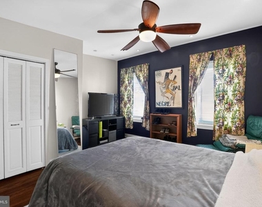 2623 Emerald Street - Photo Thumbnail 19