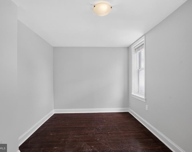 2623 Emerald Street - Photo Thumbnail 22