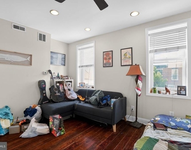2623 Emerald Street - Photo Thumbnail 15