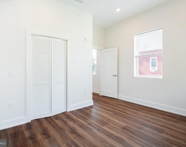 212 Manheim Street - Photo Thumbnail 11