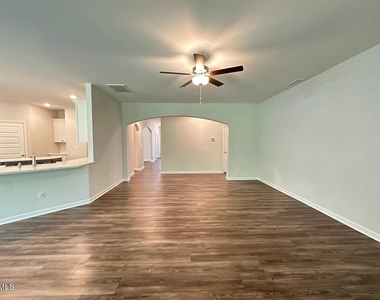 4320 Stony Falls Way - Photo Thumbnail 18