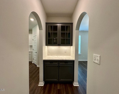 4320 Stony Falls Way - Photo Thumbnail 10
