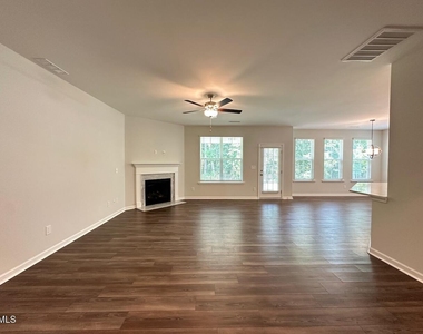 4320 Stony Falls Way - Photo Thumbnail 17