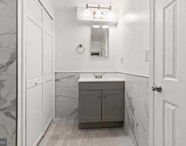 627 N 18th Street - Photo Thumbnail 24