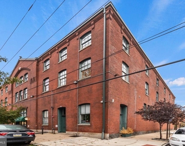 627 N 18th Street - Photo Thumbnail 35