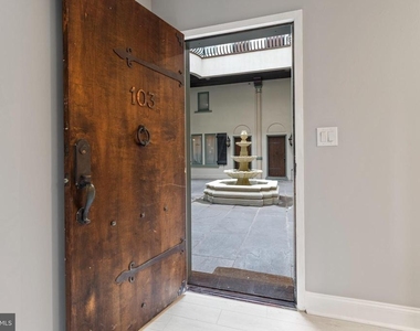627 N 18th Street - Photo Thumbnail 4