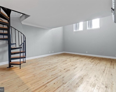627 N 18th Street - Photo Thumbnail 6