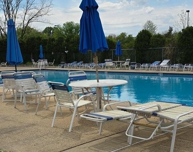 208 Foxmeadow Drive - Photo Thumbnail 25