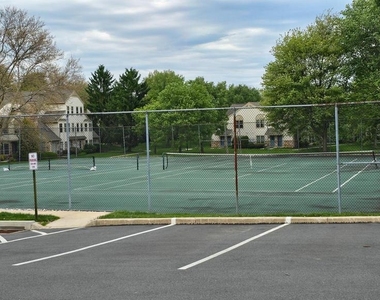 208 Foxmeadow Drive - Photo Thumbnail 27
