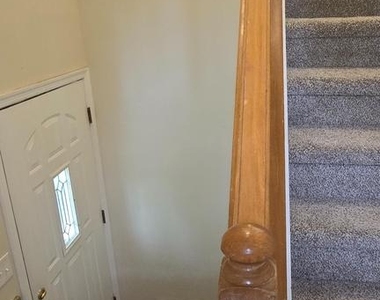 208 Foxmeadow Drive - Photo Thumbnail 2