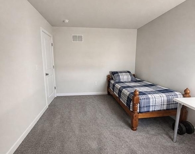 4913 Brookside Court - Photo Thumbnail 25