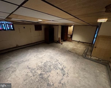 2015 Hyatt Street - Photo Thumbnail 10