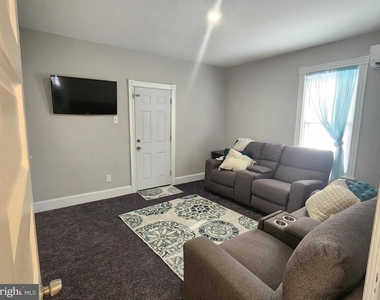 39 N Wells Avenue - Photo Thumbnail 2