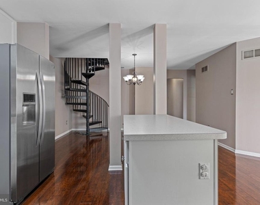 312 Riverbirch Circle - Photo Thumbnail 17