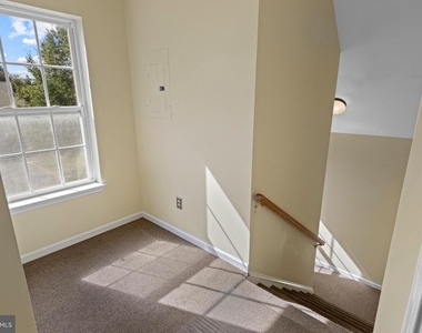312 Riverbirch Circle - Photo Thumbnail 34