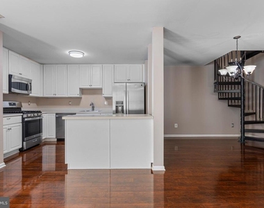 312 Riverbirch Circle - Photo Thumbnail 11