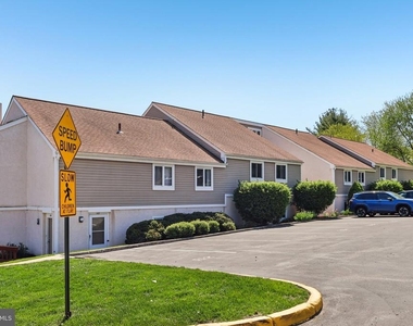 106 Harvest Lane - Photo Thumbnail 12