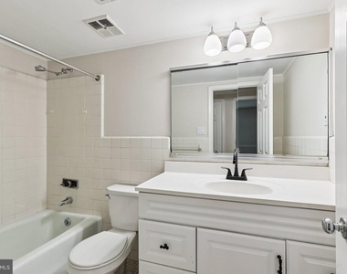 106 Harvest Lane - Photo Thumbnail 6