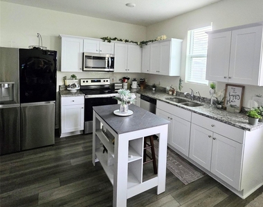 19506 Caymus Dr - Photo Thumbnail 4