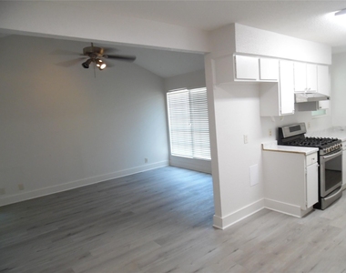 7400 Dixie Dr - Photo Thumbnail 8