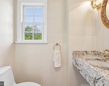 2167 Brunswick Avenue - Photo Thumbnail 15