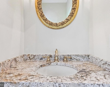 2167 Brunswick Avenue - Photo Thumbnail 16