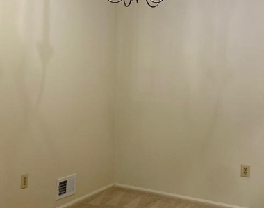 39 Mulberry Court - Photo Thumbnail 8