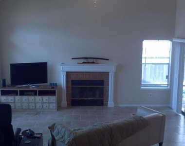 6700 Shiner St - Photo Thumbnail 1
