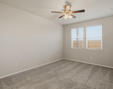 1126 Stone Valley Rd - Photo Thumbnail 16